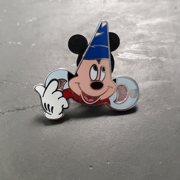 SOLD Sorcerer Mickey pin